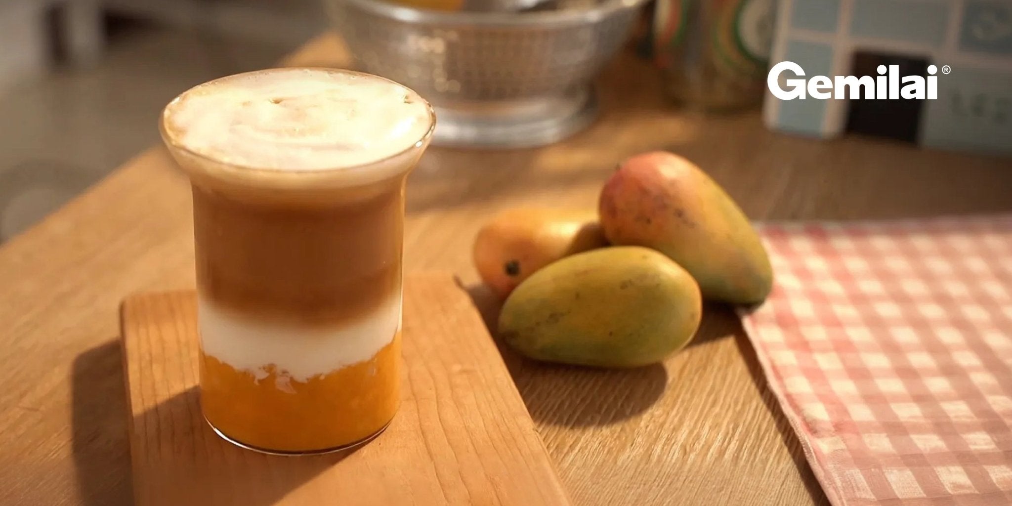 Mango Pomelo Latte: A Fruity and Creamy Coffee Delight - Gemilai